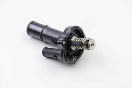 Термостат Ford Focus/Mazda 3/5/MX5 1.8-2.0i 03- (88C) c корпусом Facet 7.8751