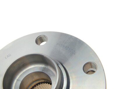 Підшипник маточини (комплект) fag 713611080