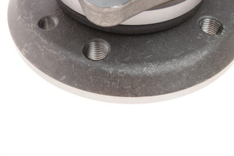 Підшипник маточини (комплект) fag 713611090