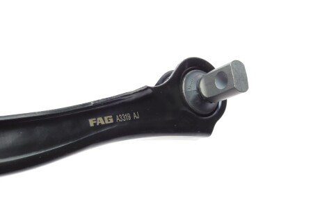Важіль передньої підвіски fag 821001310