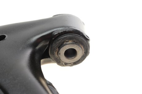 Важіль передньої підвіски fag 821006610