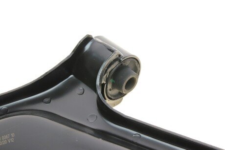 Важіль передньої підвіски fag 821006710