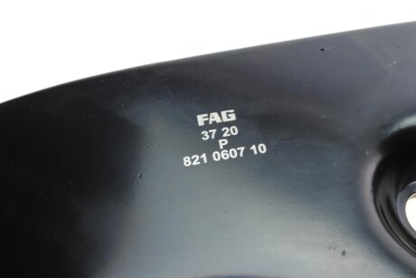 Важіль передньої підвіски fag 821060710