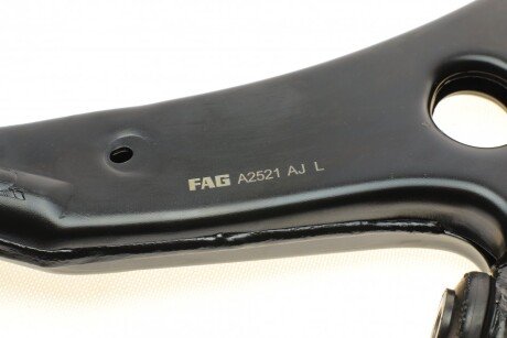 Важіль передньої підвіски fag 821078610