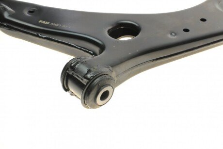 Важіль передньої підвіски fag 821078610