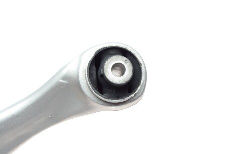 Важіль передньої підвіски fag 821084710