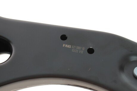 Важіль передньої підвіски fag 821086110