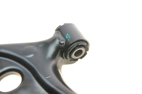 Важіль передньої підвіски fag 821119510