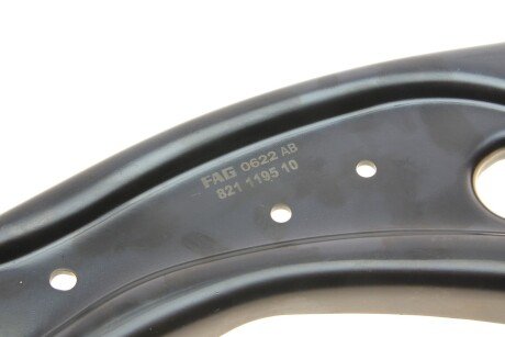 Важіль передньої підвіски fag 821119510