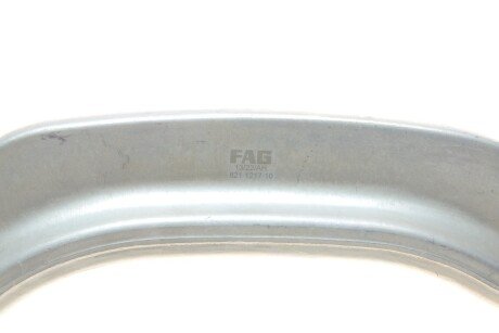 Важіль передньої підвіски fag 821121710