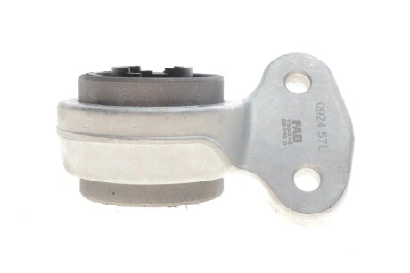 Сайлентблок переднього важеля fag 824001830