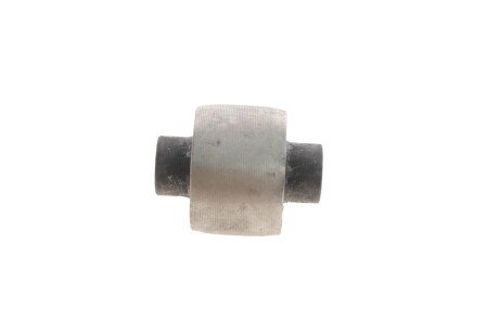 Сайлентблок переднього важеля fag 829012610