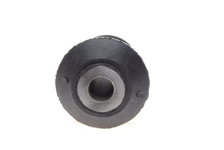 Сайлентблок переднього важеля fag 829025610