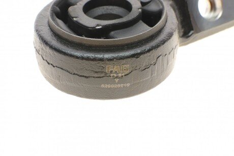 Сайлентблок переднего рычага fag 829028210
