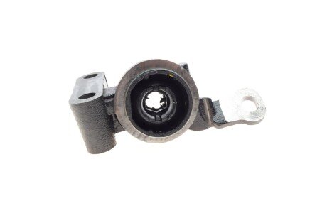 Сайлентблок переднього важеля fag 829033310