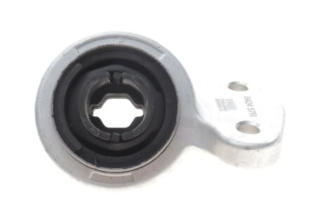 Сайлентблок переднего рычага fag 829035810