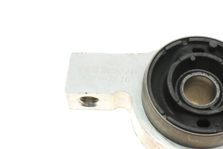 Сайлентблок переднего рычага fag 829042710