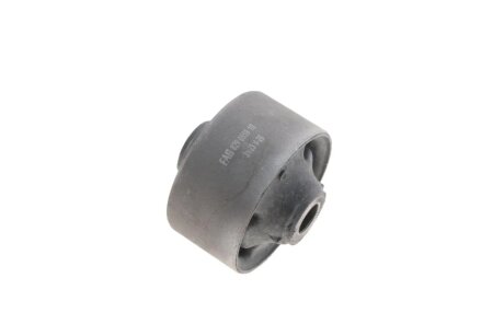 Сайлентблок переднього важеля fag 829055910