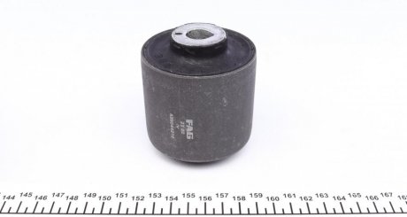 Сайлентблок переднего рычага fag 829044210