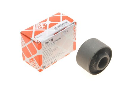 Сайлентблок шкворня лів/прав задн HYUNDAI SANTA FÉ II, SANTA FÉ II/SUV KIA SORENTO II 2.0D-3.5 03.06- febі Bilstein 109185