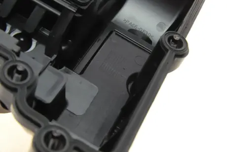 Кришка клапанів з клапаном вентиляції та ущільненням MERCEDES OM651 ""09>> Febі Bilstein ""176086"