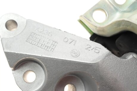 Подушка (опора) двигуна febі Bilstein 32277