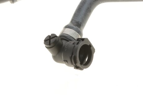 Патрубок радиатора верхний gates 3940