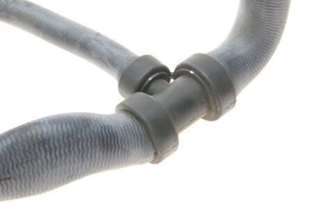 Патрубок радиатора нижний gates 3943