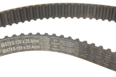 Комплект ремня грм gates K015657XS