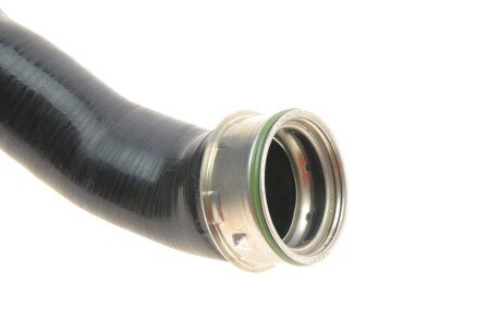 Патрубок интеркулера (турбины) gates 090727