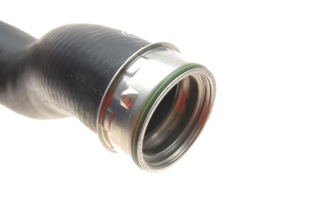 Патрубок интеркулера (турбины) gates 090396