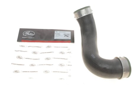 Патрубок інтеркулера (турбіни) gates 090837 на Мерседес W210