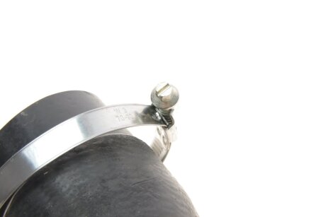 Патрубок интеркулера (турбины) gates 090885