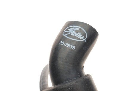 Патрубок радиатора верхний gates 052838