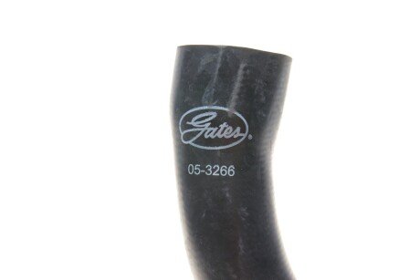 Патрубок радиатора верхний gates 053266