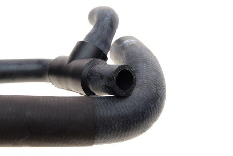 Патрубок радиатора верхний gates 053322