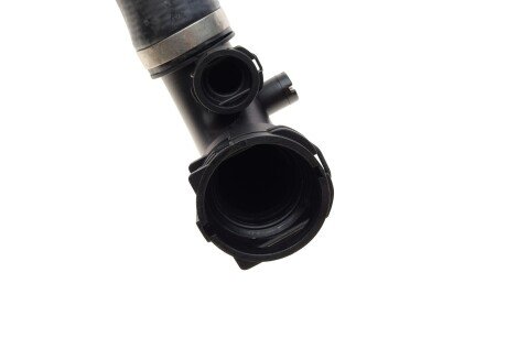 Патрубок радиатора верхний gates 3935