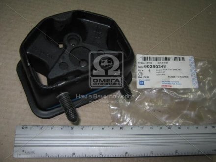 Подушка (опора) двигуна general motors 90250348