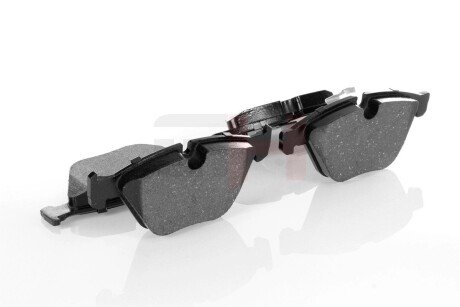 Передние тормозные колодки gh GH410336