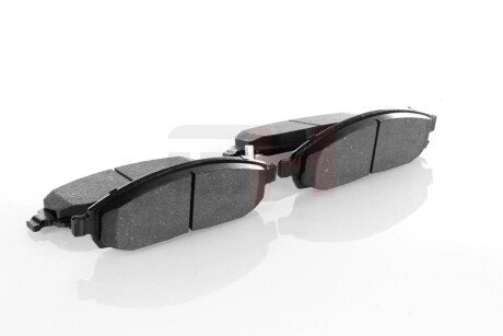 Передние тормозные колодки gh GH411604