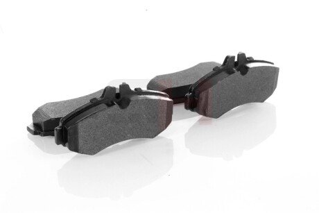 Передние тормозные колодки gh GH413340