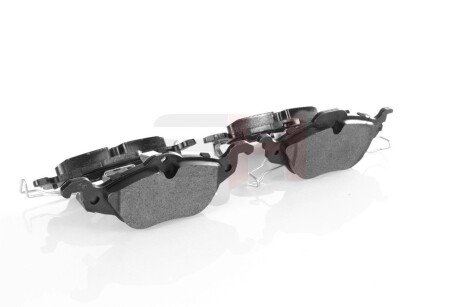 Передние тормозные колодки gh GH413618