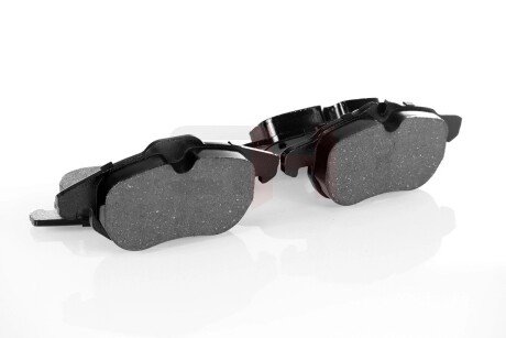 Передні тормозні (гальмівні) колодки gh GH413628