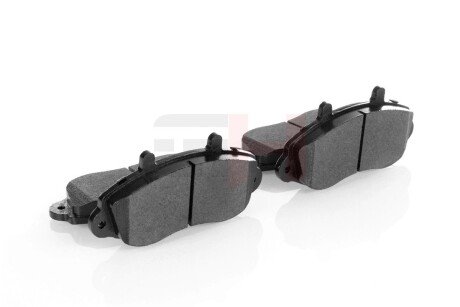 Передние тормозные колодки gh GH413945