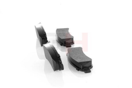 Задние тормозные колодки gh GH411961
