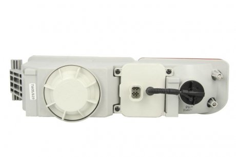 Протитуманна фара передня giant 131MA30230AR