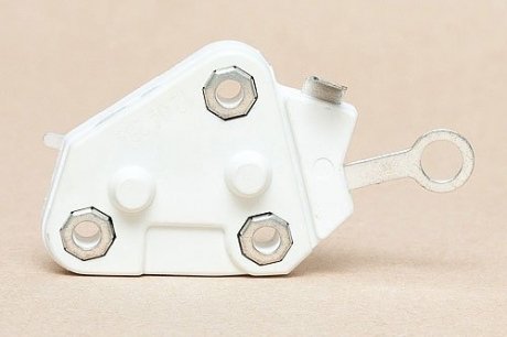 Реле-регулятор напряжения генератора glober 171104