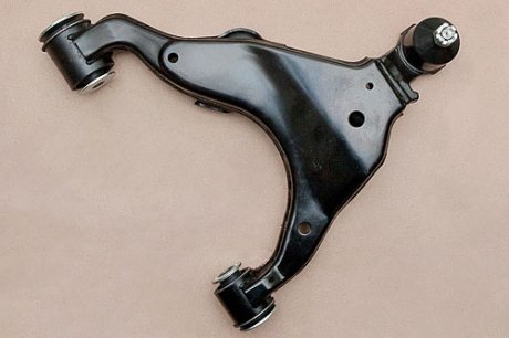 Важіль передньої підвіски glober 611017