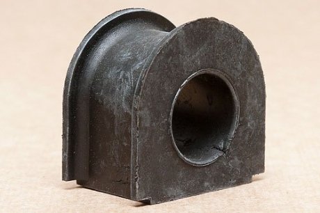 Втулка (резинка) переднего стабилизатора glober 623109