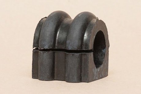 Втулка (резинка) переднего стабилизатора glober 623551